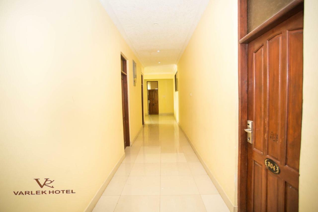 Varlek Hotel Dar es Salaam Ngoại thất bức ảnh